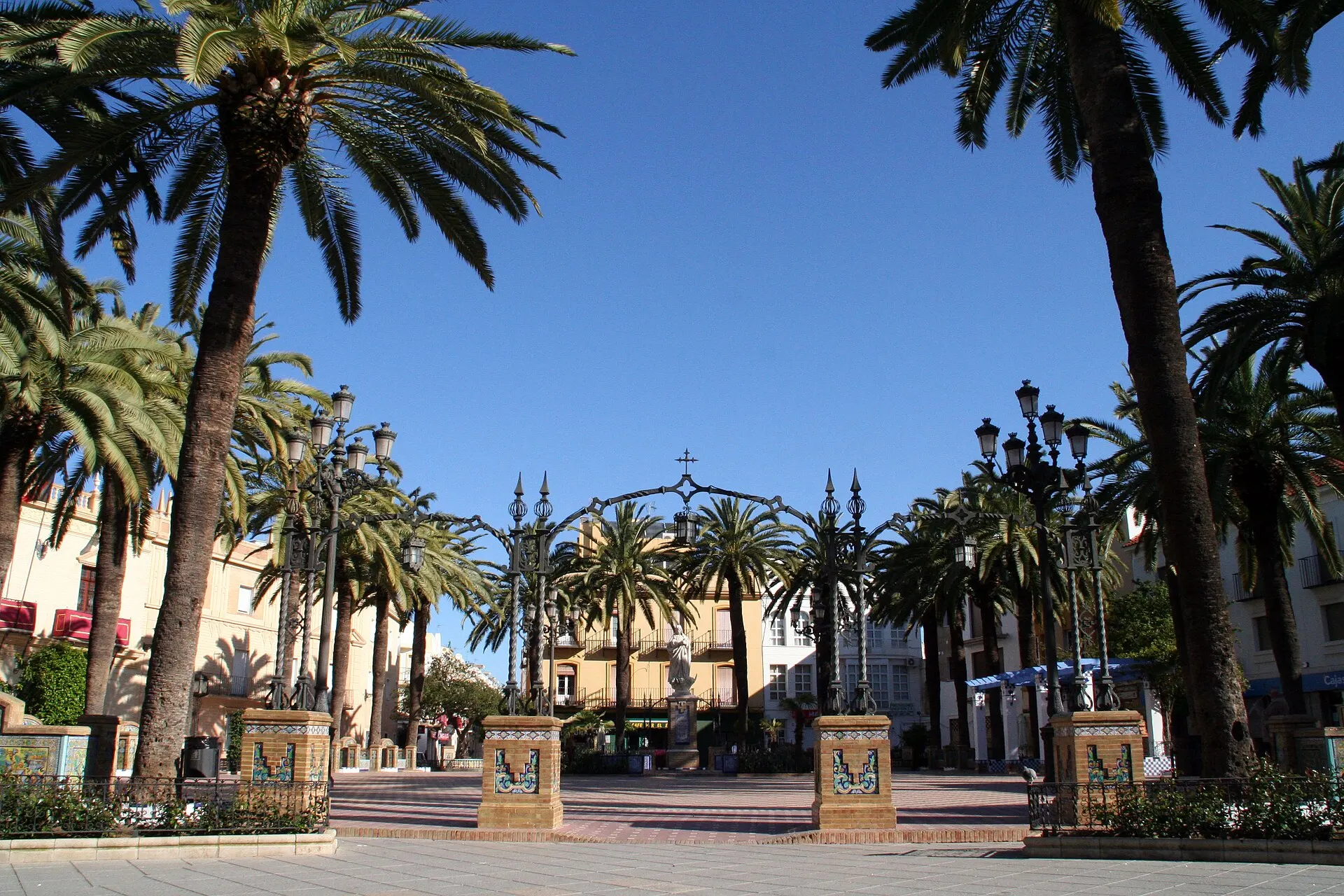 Plaza de la Laguna in the centre of Ayamonte, with palm trees