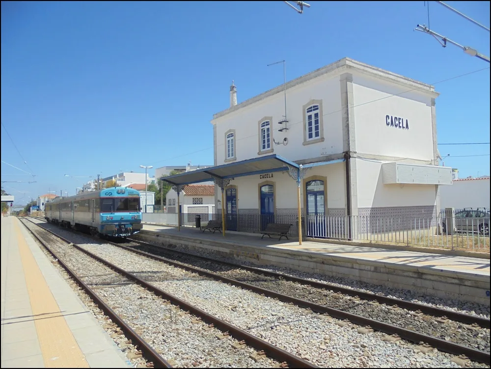 Cacela Velha senza auto: treno, autobus e taxi
